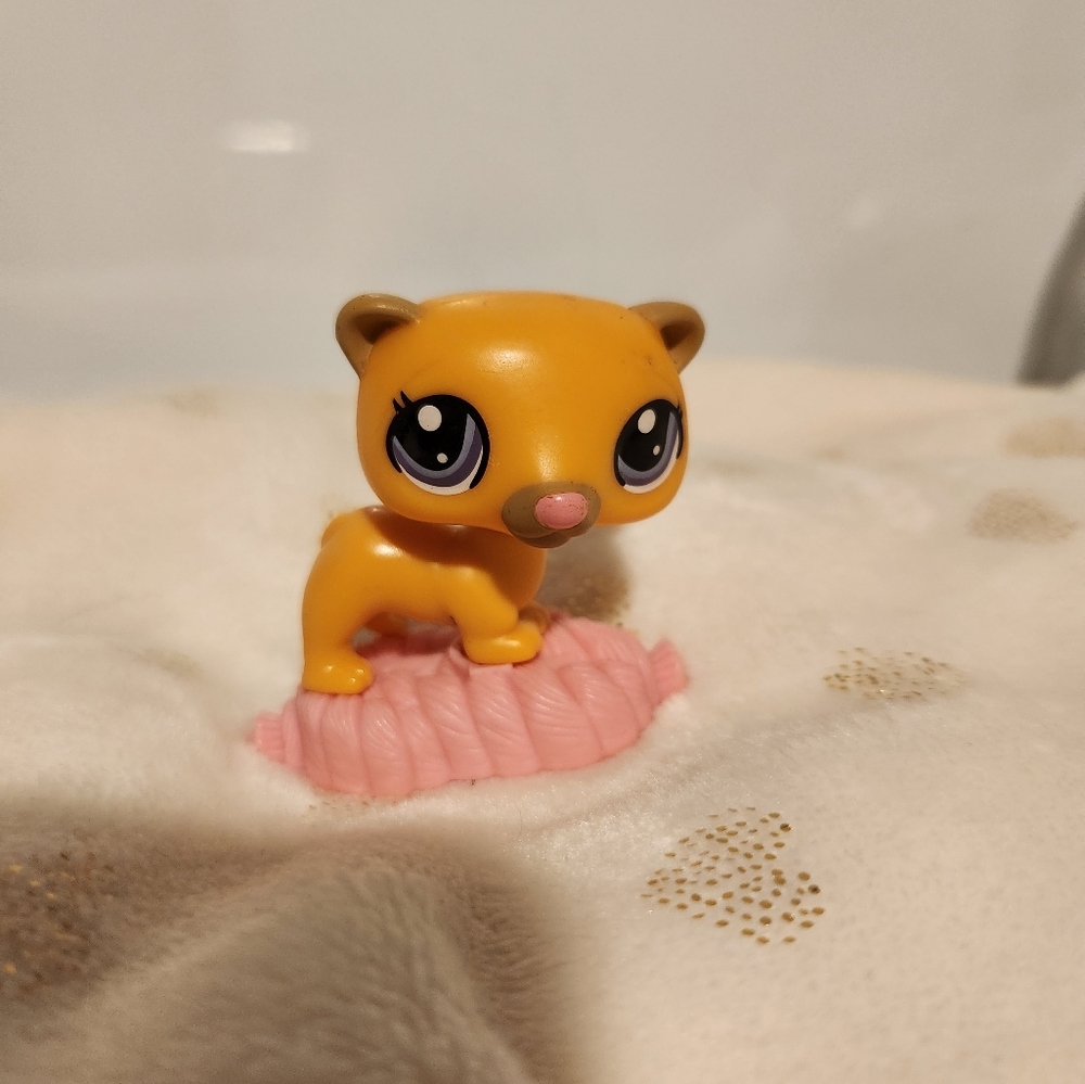 2014 Little Pet Shop bobblehead figure.